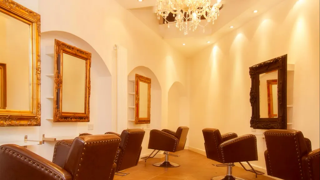 Baroque Hair & Nails — Hairdresser in London